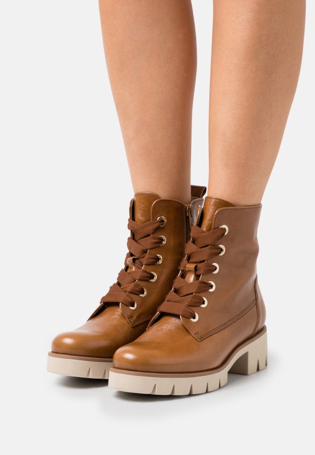 Schnürstiefeletten Whiskey Gabor