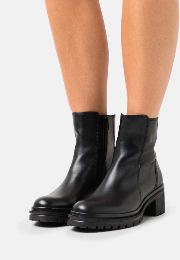 Schwarze Klassische Stiefeletten Gabor